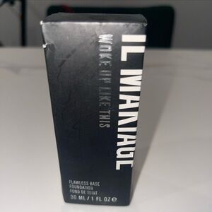 IL MAKIAGE Woke Up Like This 040